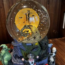 Original Disney Nightmare Before Christmas Musical Snowglobe