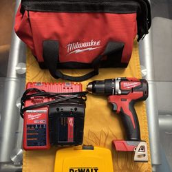 Milwaukee M18 18-Volt Lithium-Ion Brushless Cordless 1/2 in. Compact Drill/Driver