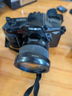 Minolta Maxxum 7xi camera