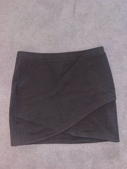Black stretchy skirt female large