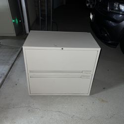 Two Drawer Metal Filing Cabinet Great Condition 