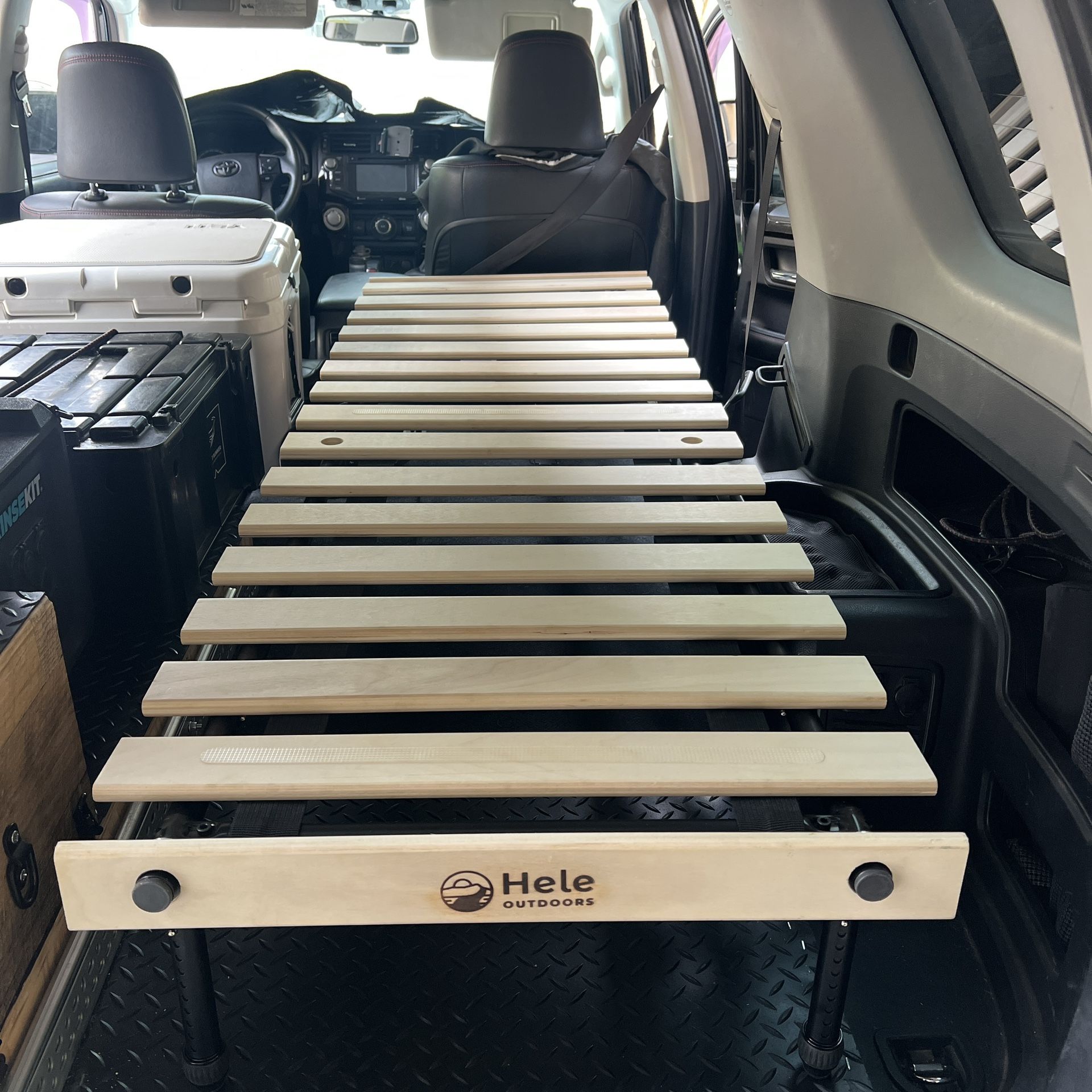Hele Box 3 in 1 Sleeping Platform