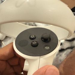 Quest Two Headset 128