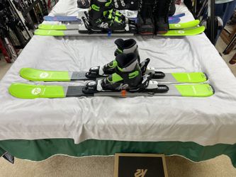 Kids Rossignol Ski Package With Boots And Bindings 