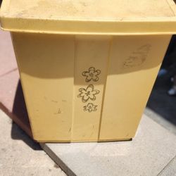 Antique  Trash Bin Or Hamper
