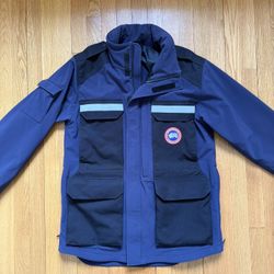 Men’s Canada Goose Photojournalist Parka Size Medium
