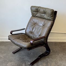 1970’s “Skyline” Lounge by Hove Mobler