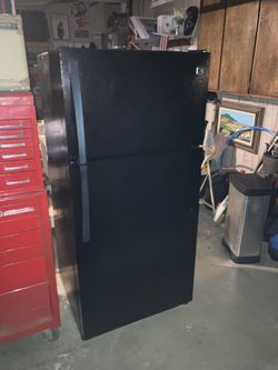Refrigerator/ Freezer