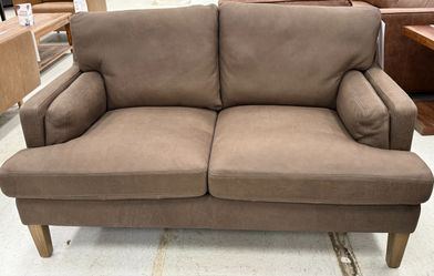 Stewart Leather Loveseat (75% off) 