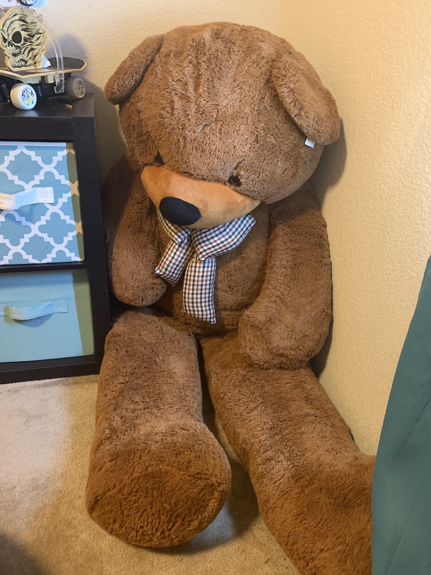 Huuuuuuuge stuffed Teddy Bear
