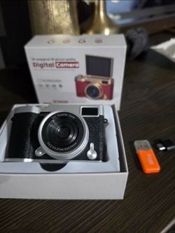 Digital camera