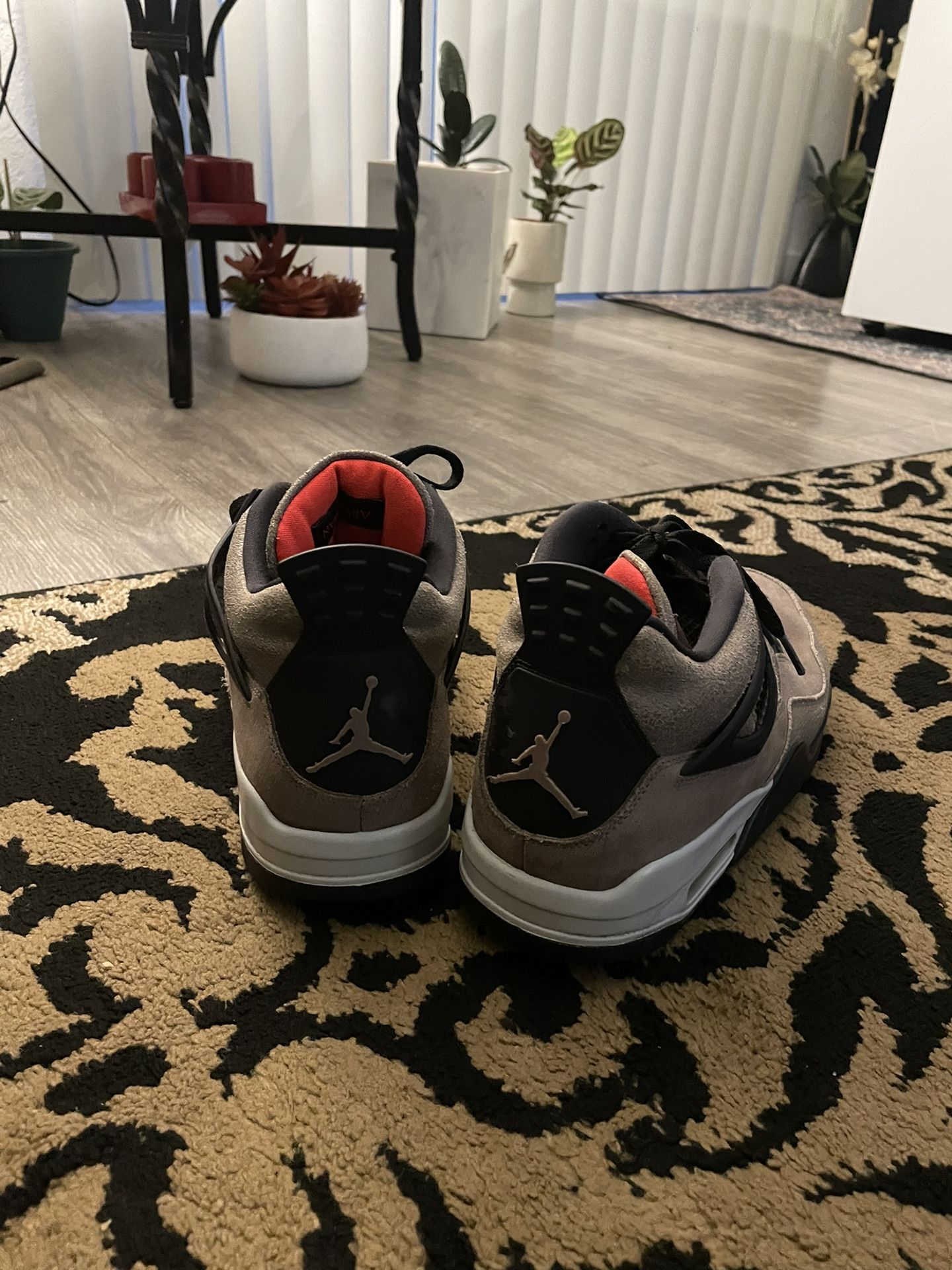 Jordan 4s Taupe Haze 