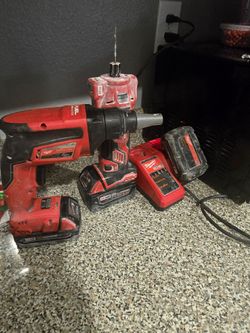 Milwaukee set