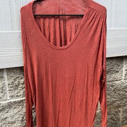 Long Sleeved Fitted Blouse