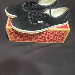 Vans Authentic Lowpro Suede