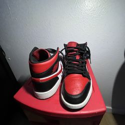 Jordan 1 Red White And Black