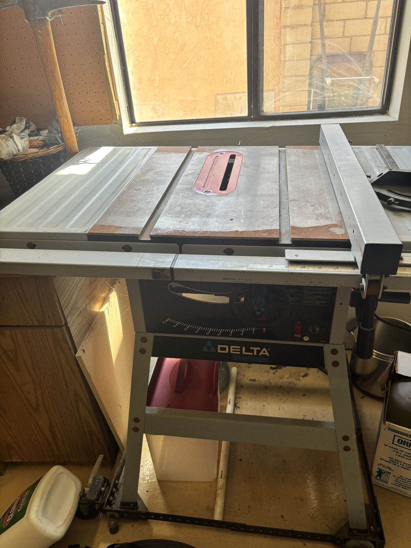 DELTA TS300 Shopmaster 10Inch Stationary Table Saw for Sale in City Of