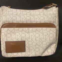Women’s Calvin Klein Lorelai Messenger Bag