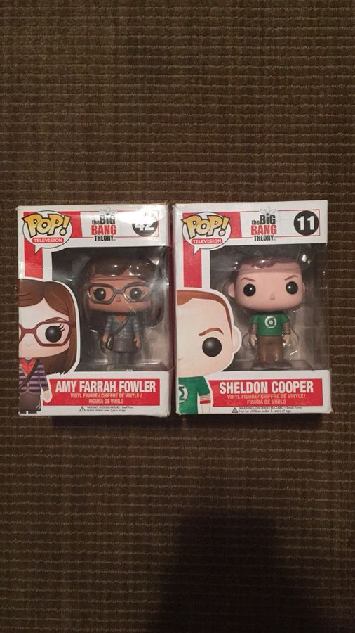 RARE! Sheldon Cooper and Amy Pop Figures!