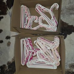 132 ct. Kids Hangers