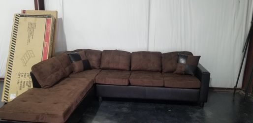 New Chocolate Sectional Set $599
