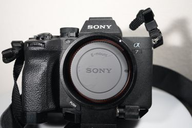 Sony Alpha 7iv Mirrorless Camera Body