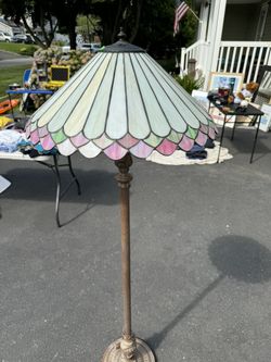 Tiffany Style Lamp