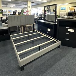 4 Pc Queen Bedroom Set 