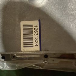 Oem GM Oil Pan Brand New Available , PART NUMBER 12631828 . I Also have The Correct Original Gm Gasket For This P