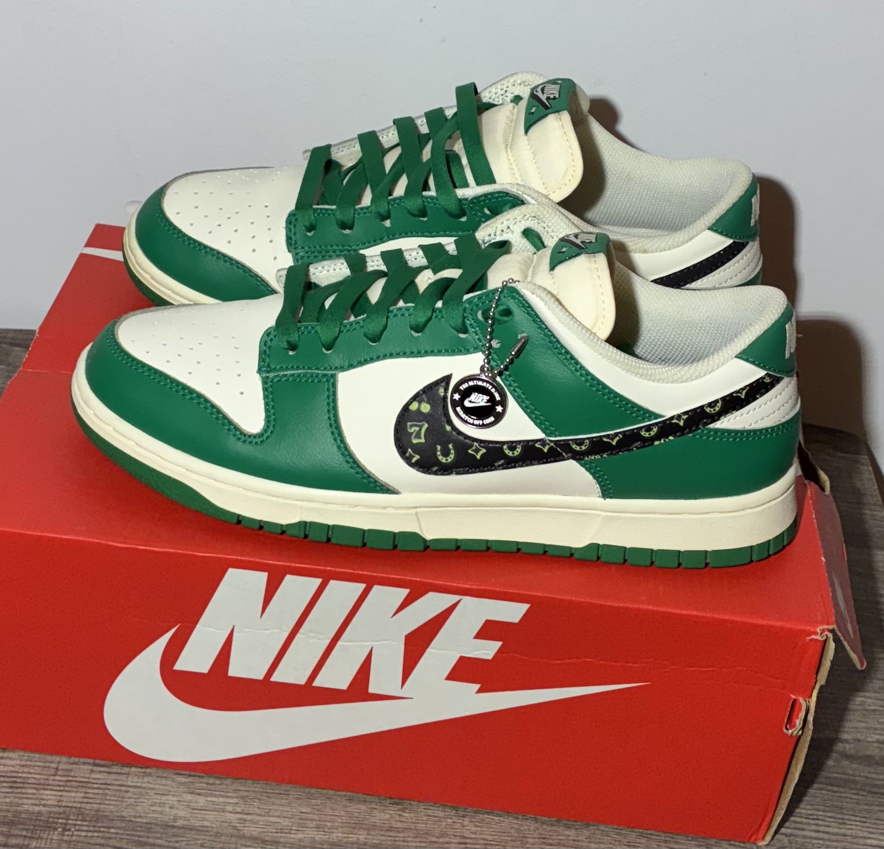 Size 10 - Nike Dunk Lottery Ticket