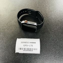 On Sale Apple Watch Series 5  44MM