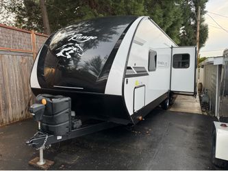 2022 Highland Ridge Range Lite 242RL • 29’ 6” • Rear Living Queen • Excellent Condition • $21,500 OBO (Price Reduced – Must Sell)
