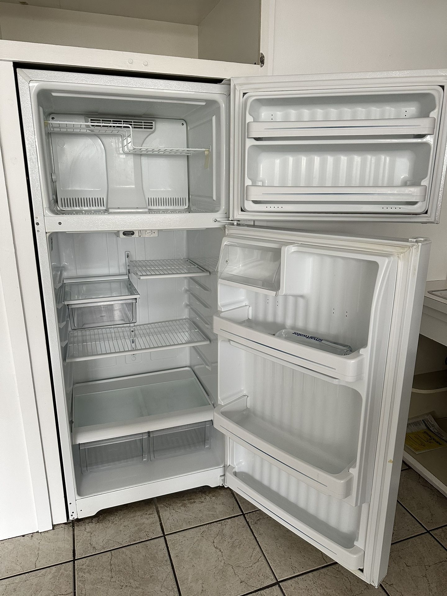 GE 18.2 Cu. Ft. Top-Freezer Refrigerator