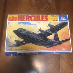 Italeri AC-130 A gunship Hercules Aircraft airplane model gunship