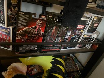 Action figure set w funko pops boxes in pretty good condition the stuff will be in mystery box
