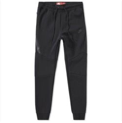 NIKE TECH PANTS BLACK!!!!!