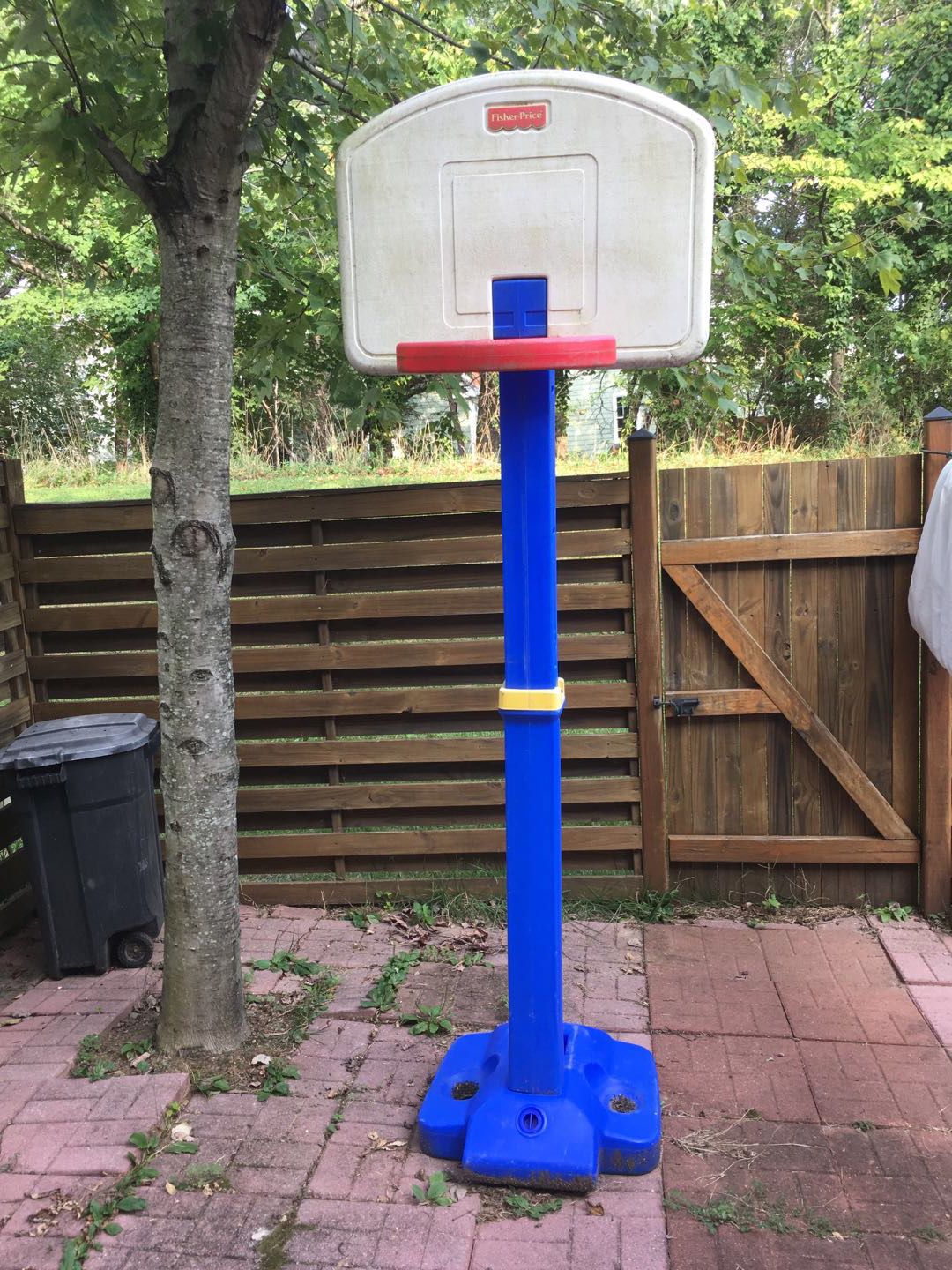 Basketball hoop $10