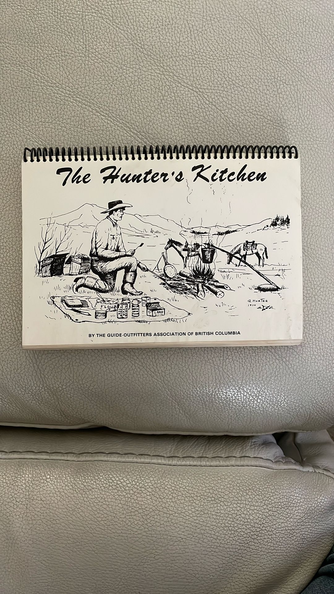 1974 The Hunters Kitchen Cookbook Western Guides & Outfitters British Columbia