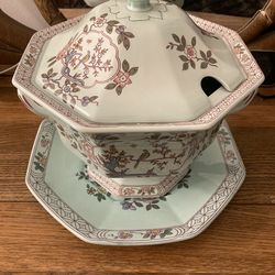 Adams Calyx Ware Singapore Bird Soup Tureen