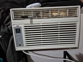 Artic King 8000 BTU Air Conditioner Window unit