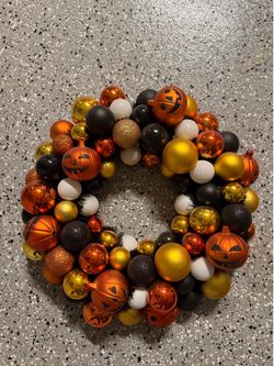 Halloween door wreath