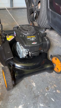 PoulanPro Briggs & Stratton push mower
