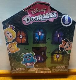 Disney Doorables Haunted Halloween Countdown Set