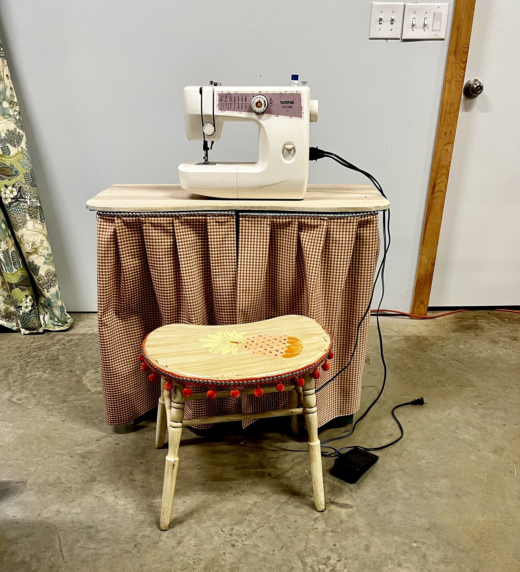 Vanity/Sewing Table with Stool Handpainted