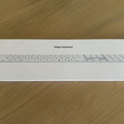 Apple Magic Keyboard with Numeric Keypad - NEW/Unopened in Box - white