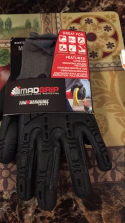 Mad grip gloves