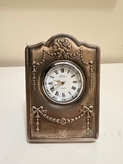 R Carr of Sheffield Sterling Silver miniature clock  hallmark Working