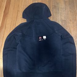 Nike Tech Black - Size Small