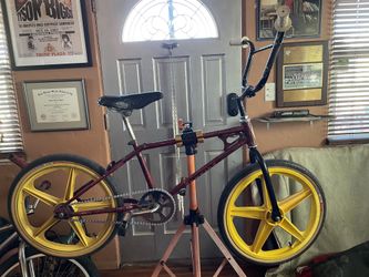Old School Schwinn Scrambler OG BMX Mag Bike