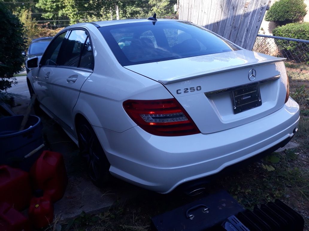 Benz C 250. 2014 part only